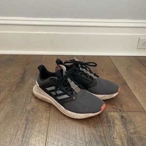 Adidas tennis shoes (size 8)